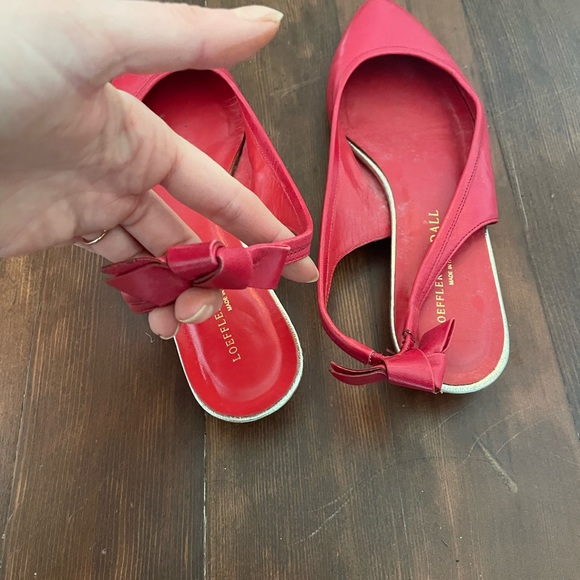 Vintage Loffler Randall flats in hot pink - Picture 2 of 3